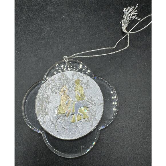 1985 Hallmark Owner Don and Adele Hall “Family Employee” Christmas Ornament -6D - Picture 3 of 6